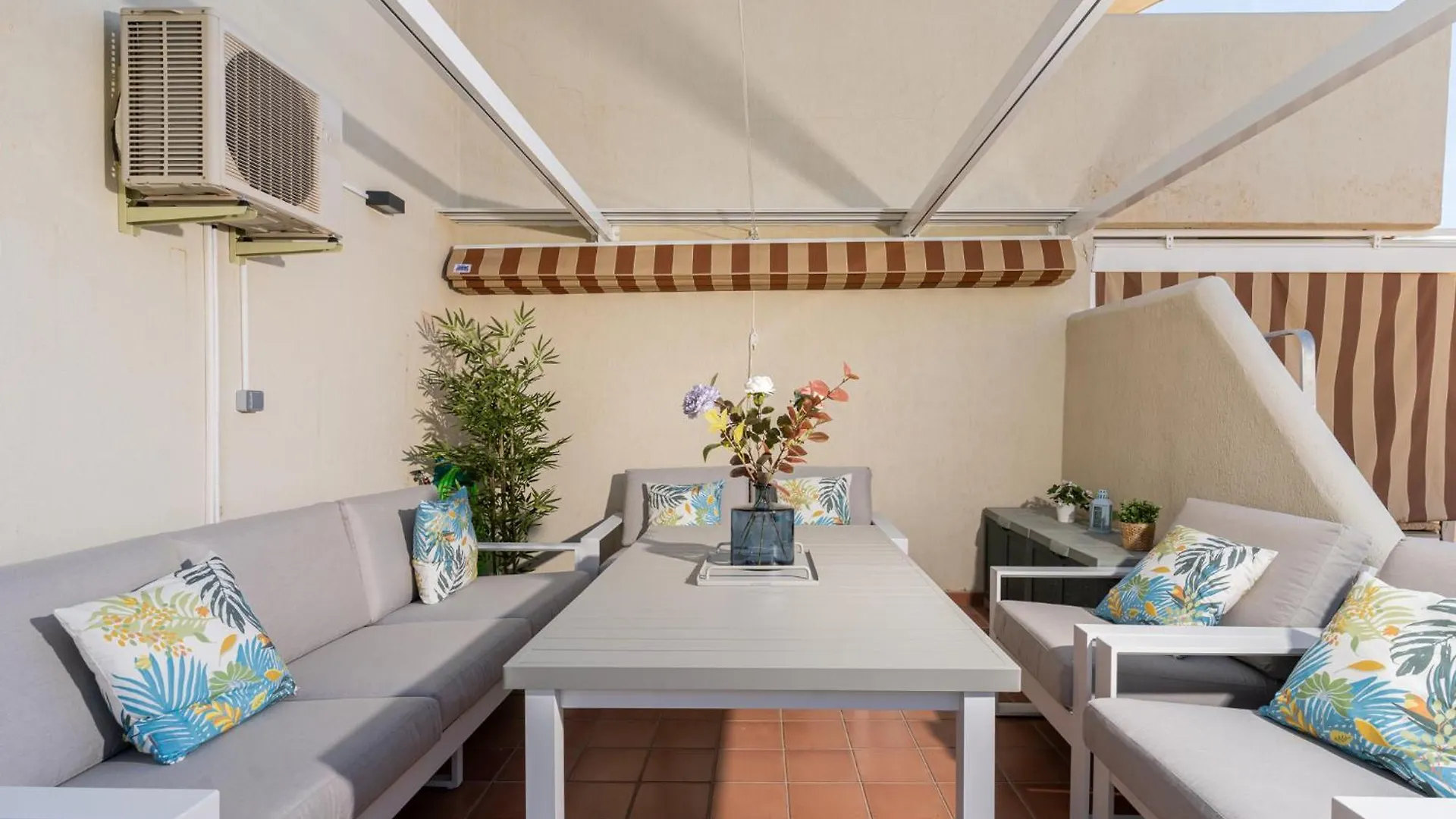 Monko Zanzibar Apartment Benalmadena